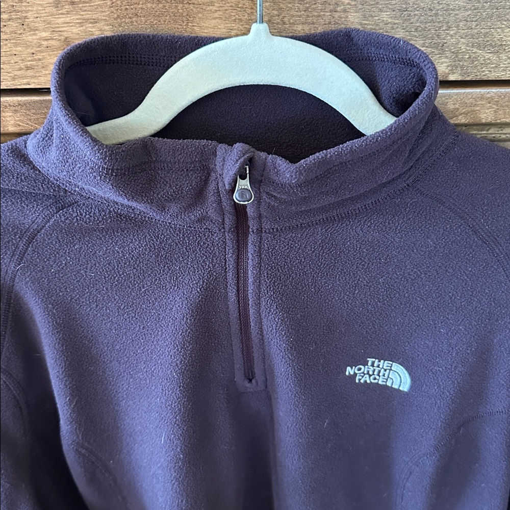 The North Face Women’s XL Quarter Zip Fleece Pullover Plum Purple - Picture 3 of 10